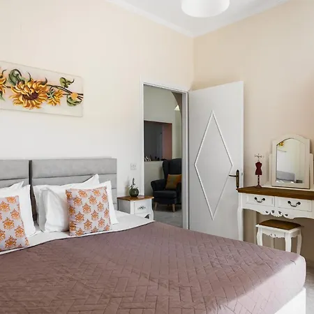 Apartmán & Barbati Panoramic Views By Konnect Ipsos